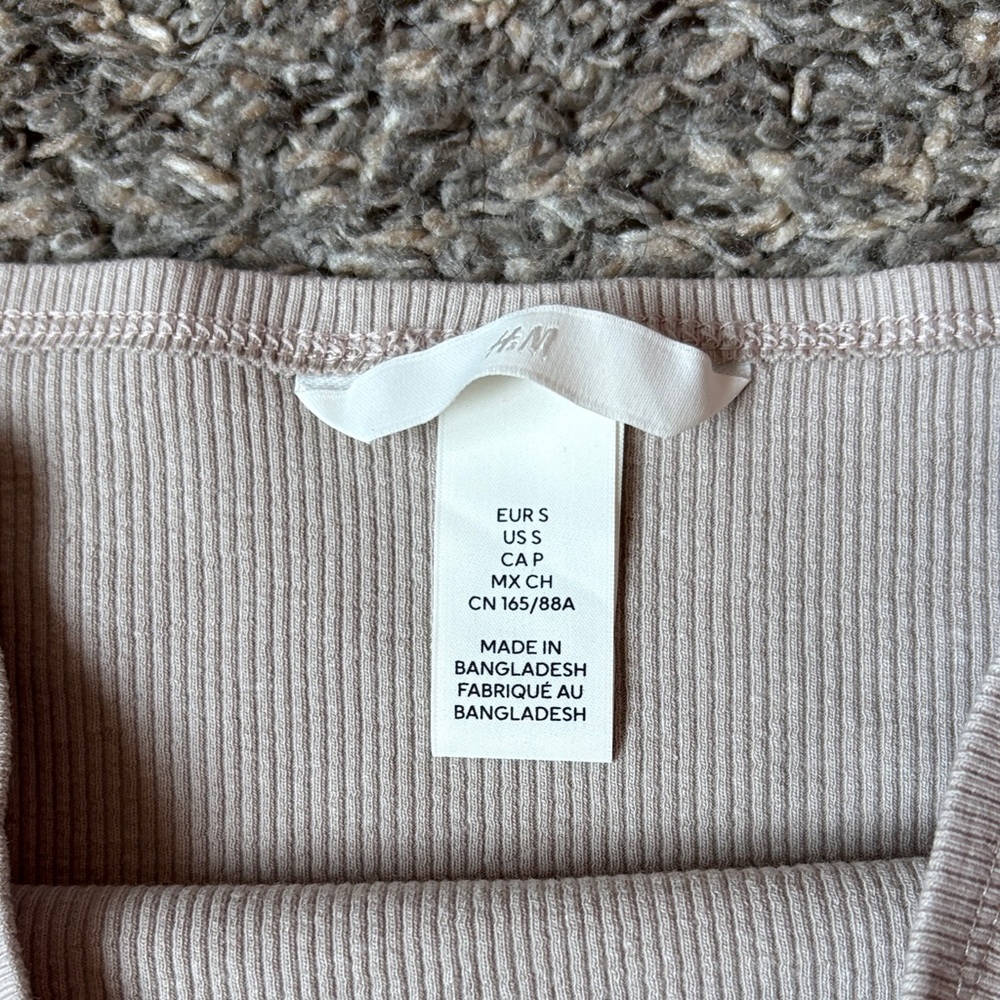 H&M Light Beige Ribbed Top - Picture 2 of 2